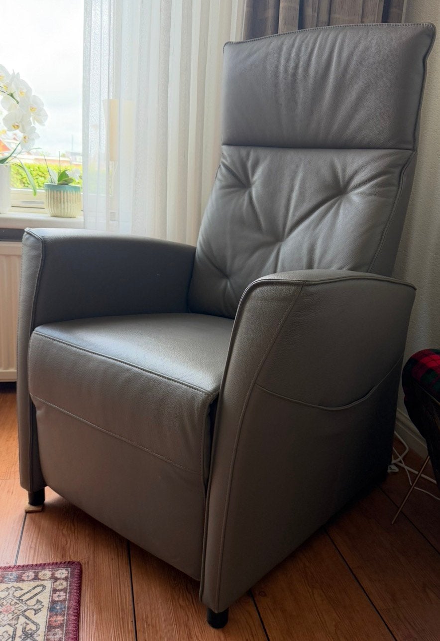 Sta-op stoel Cavasso elektrisch, Huis en Inrichting, Fauteuils, Ophalen, Zo goed als nieuw, 50 tot 75 cm, Leer
