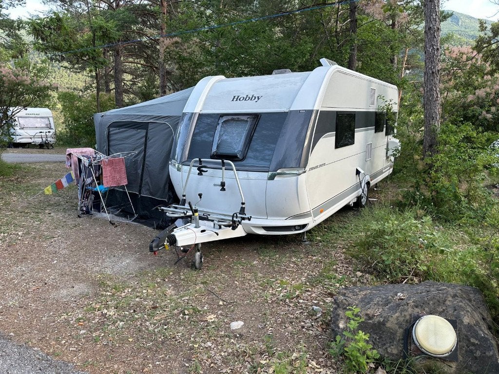 Hobby Excellent Edition 540 UFF 2024 Queensbed, incl. opties, Rondzit, Hobby, Particulier, Schokbreker