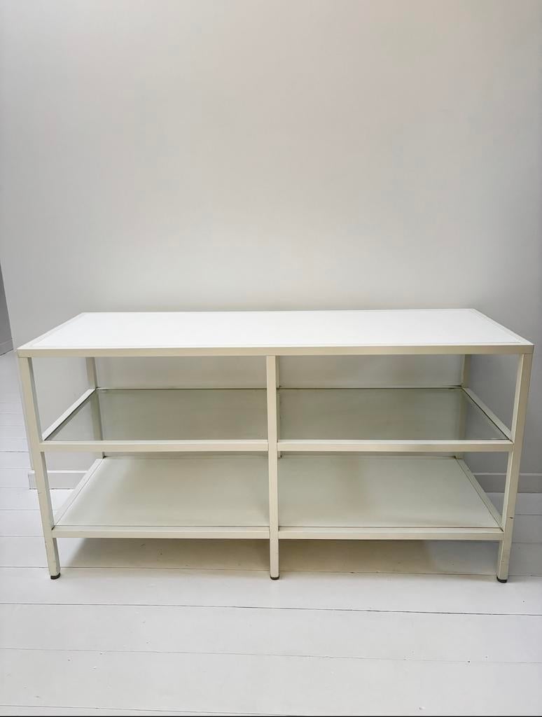 Ikea Vittsjo kast met glazen plank, Ophalen, Zo goed als nieuw