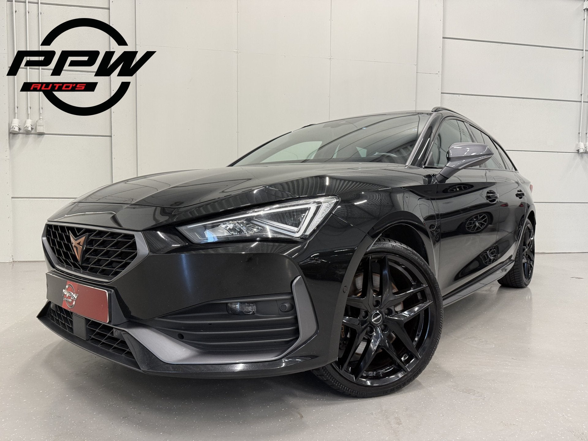Cupra León