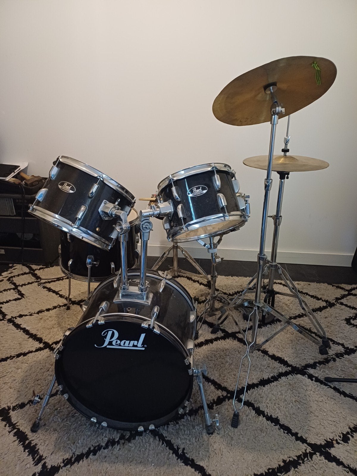 Pearl drumstel met bekkens en kruk, Muziek en Instrumenten, Ophalen, Gebruikt, Pearl