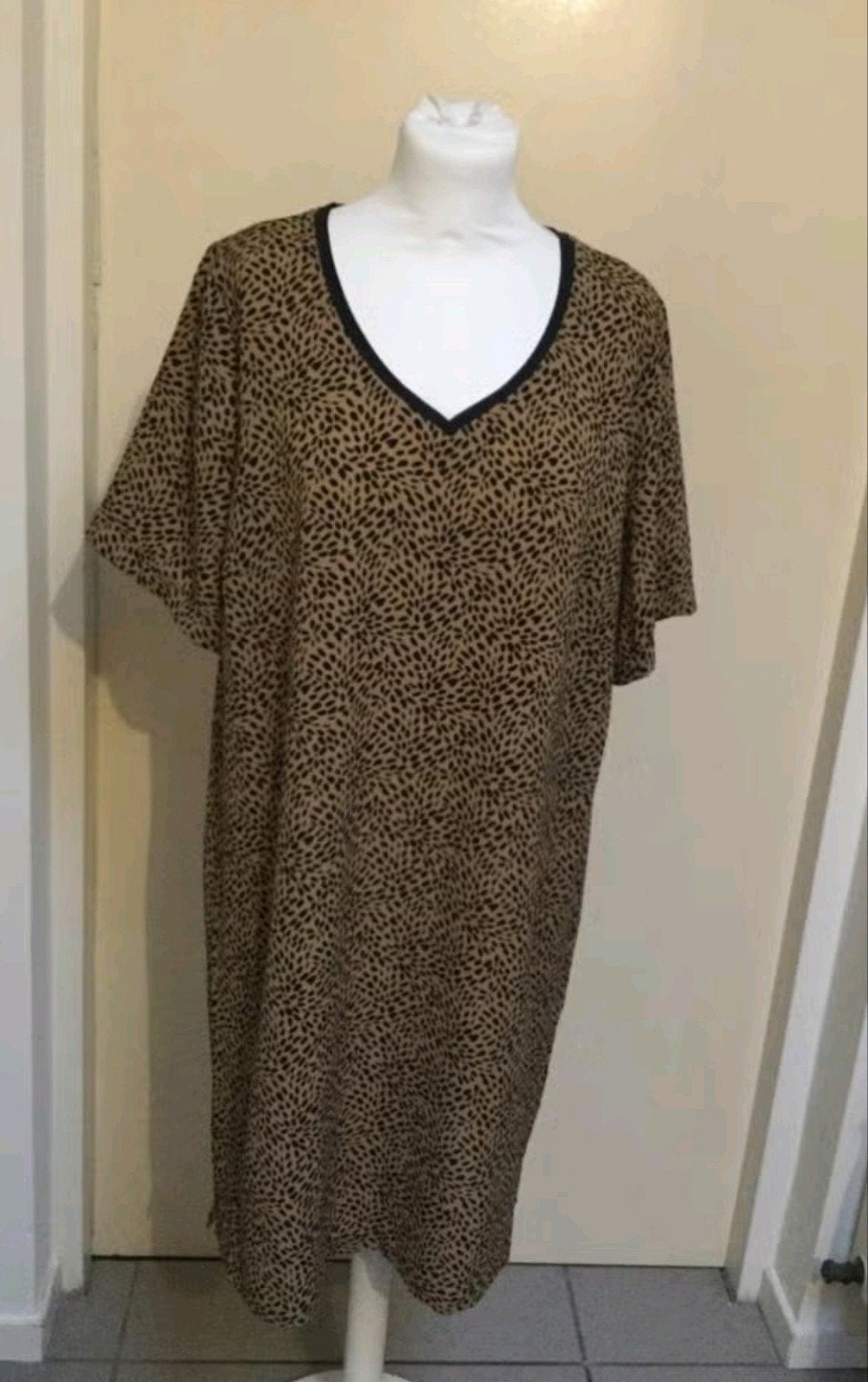 Prachtige bruine jurk maat L vd Hema, okselm 57cm, Kleding | Dames, Bruin, Verzenden, Jurk, Zo goed als nieuw