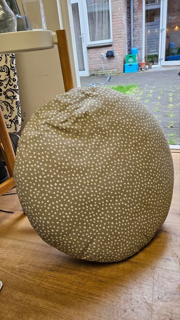Gratis kussen / free pillow, Ophalen, Minder dan 50 cm, Gebruikt, Rond