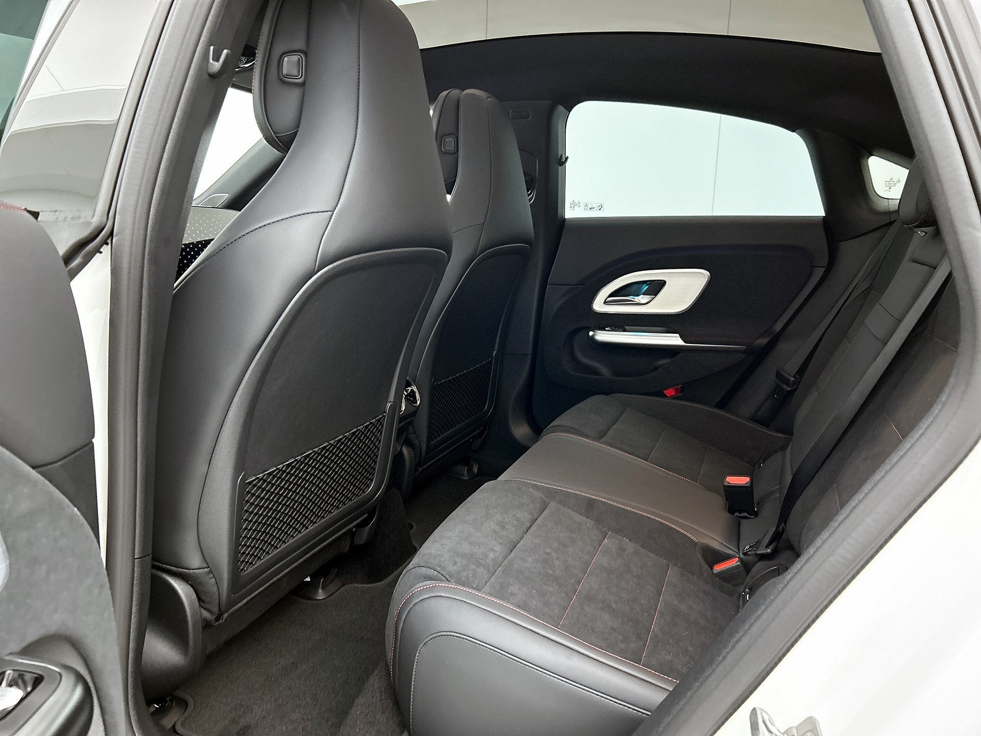 Foto 9 van Mercedes-Benz CLA-Klasse 250+ Launch Edition 85 kWh | Warmte