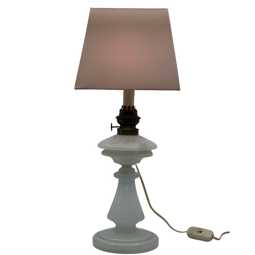 Antieke opaline petroleumlamp, omgebouwd tot tafellamp, Ophalen of Verzenden
