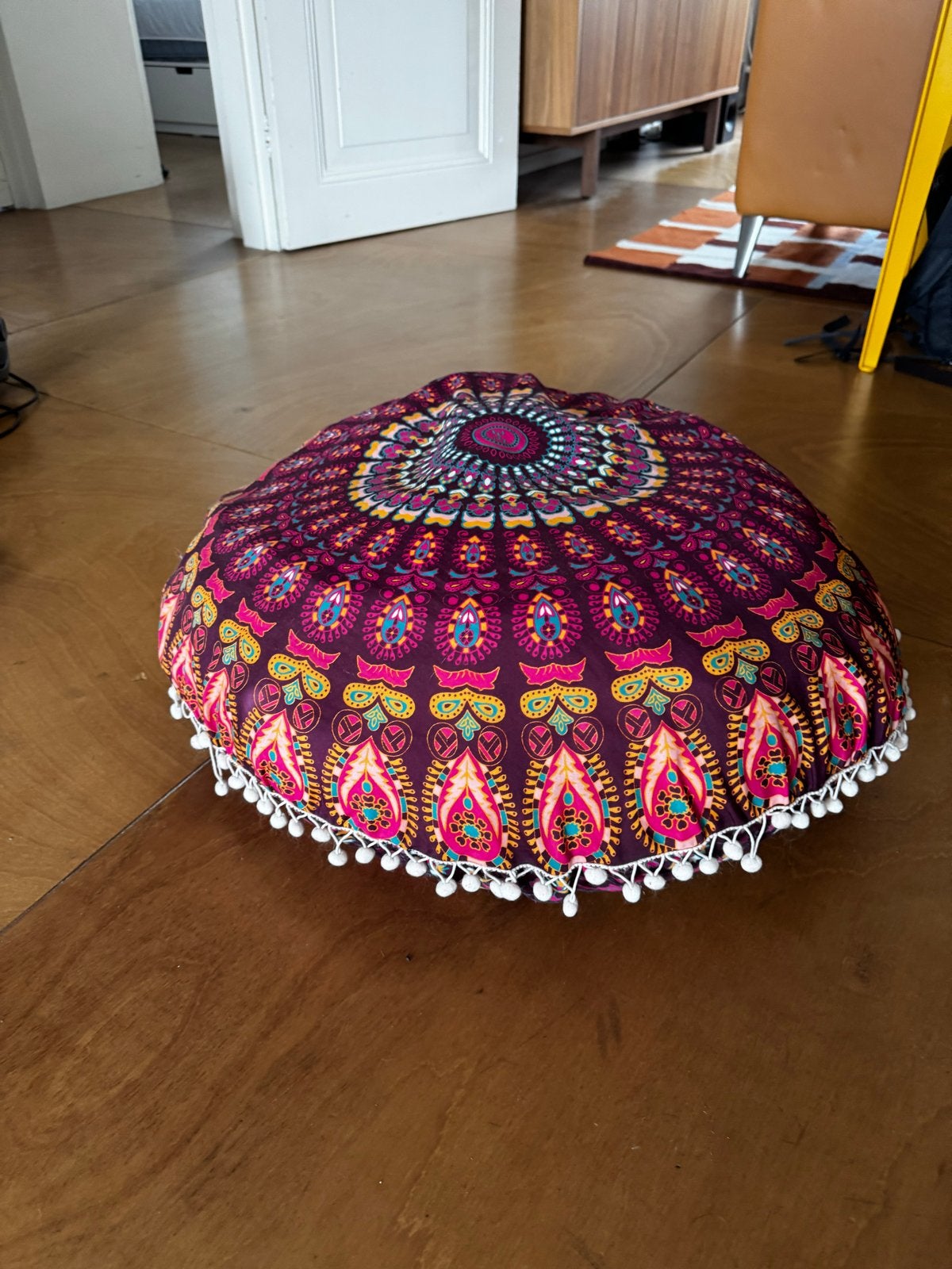 Rond sierkussen met mandala print en pompons, Ophalen, Meerkleurig, Met print, Rond