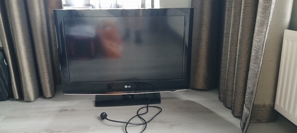 Lg tv 32 inch, Audio, Tv en Foto, Televisies, Ophalen, Gebruikt, 50 Hz, 80 tot 100 cm