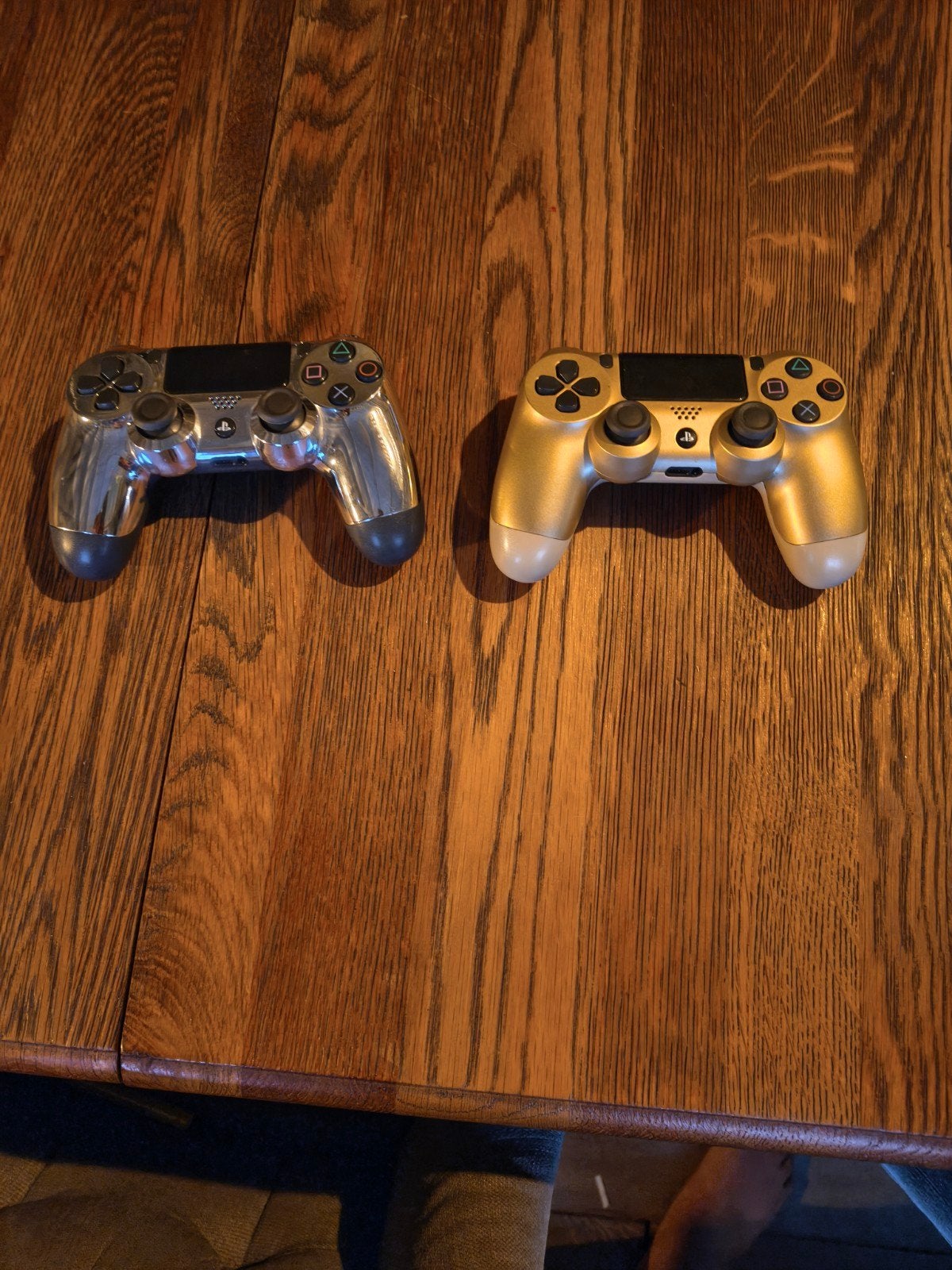 2x PlayStation 4 Controllers - Goud & Chroom, Gebruikt, Ophalen of Verzenden, Controller, PlayStation 4