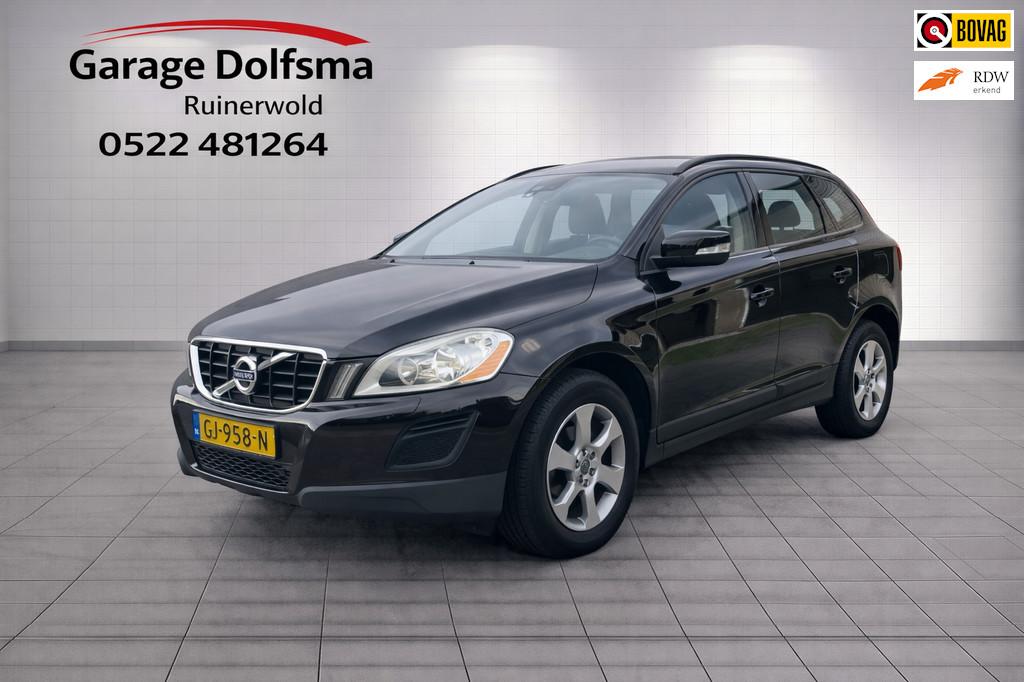 Volvo XC60 2.0T Momentum-NAVI-STOELVERW-AUTOMAAT-, Auto's, Euro 5, Stof, Zwart, 4 cilinders