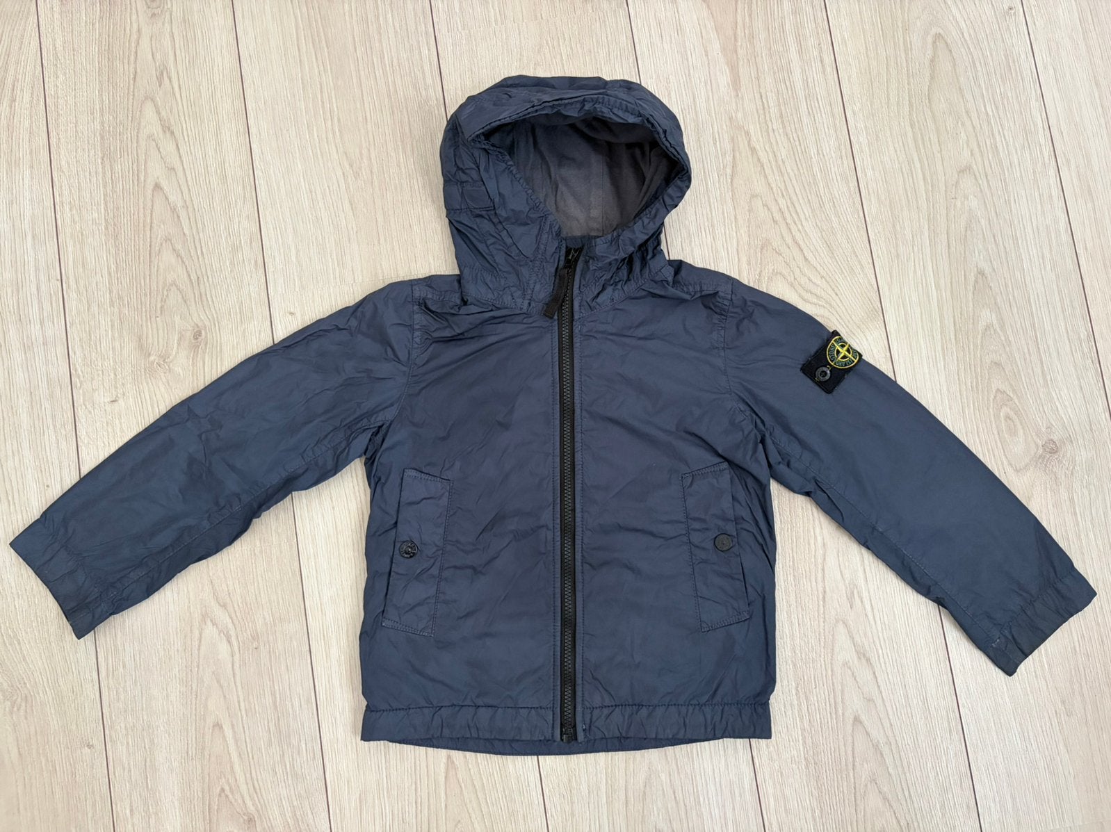 Stone Island junior crinkle zomerjas blauw maat 6 jaar / 116, Kinderen en Baby's, Kinderkleding | Maat 116, Ophalen of Verzenden