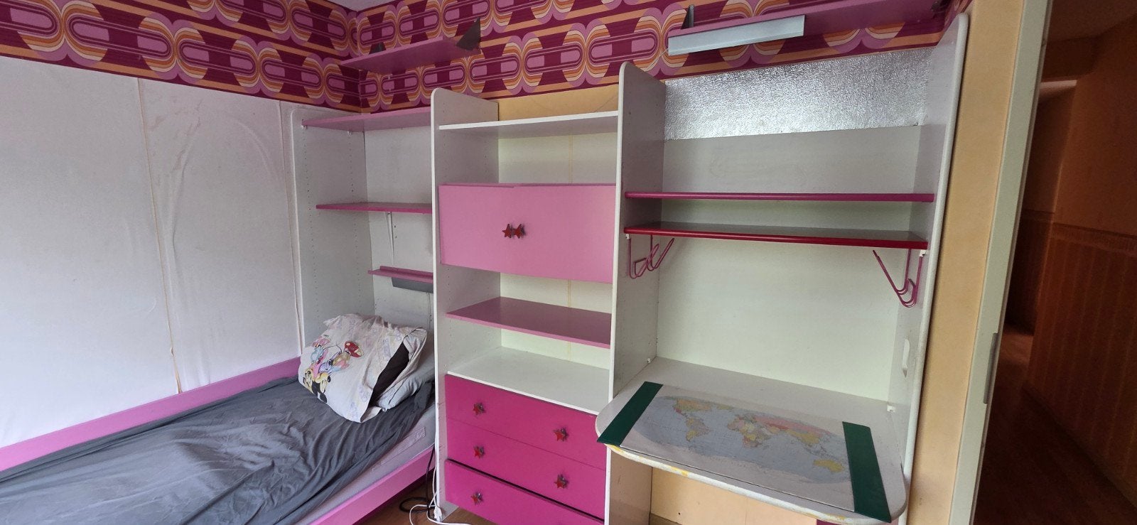 Kinderkamer set: bed, bureau en kledingkast, Ophalen, Gebruikt, Meisje