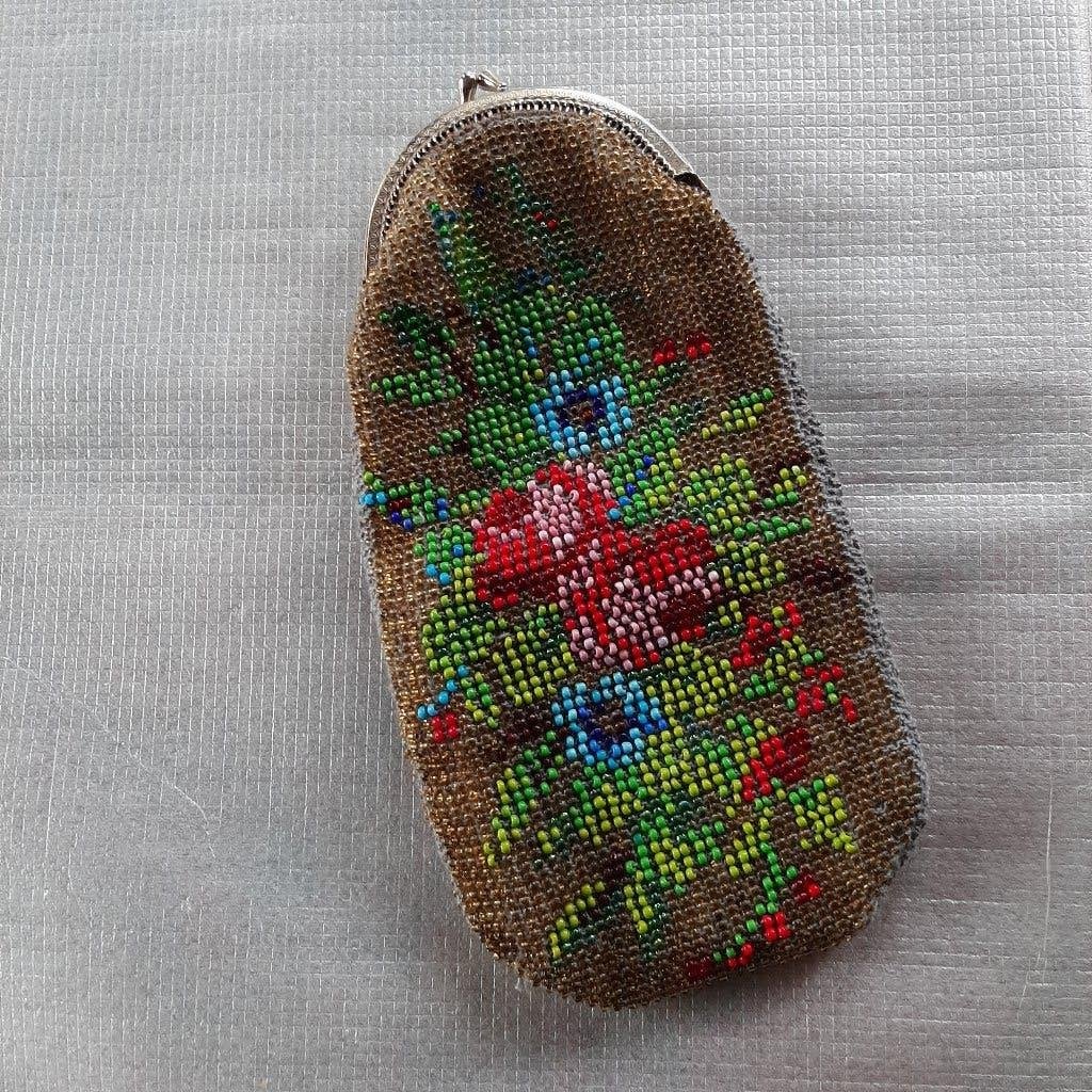 Kralenbeurs / kralen tasje met beugel ( geen zilver ), Antiek en Kunst, Ophalen of Verzenden