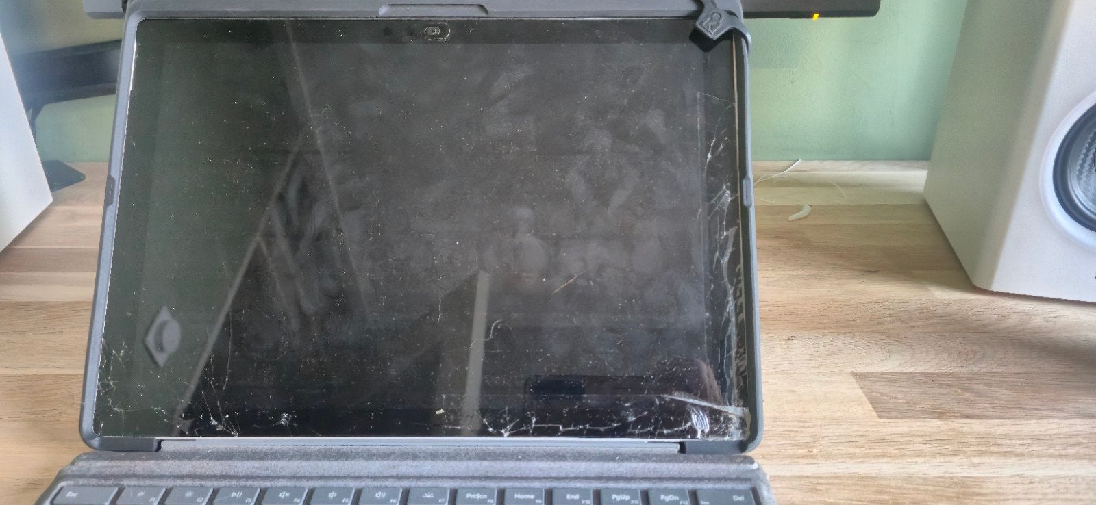Microsoft Surface Pro 5 met gebarsten scherm, pen en lader, Ophalen, Gebruikt, 12 inch, Microsoft