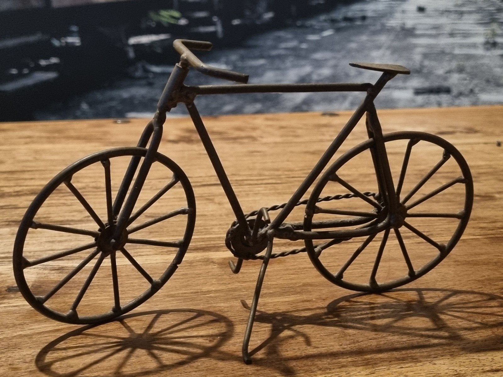 Decoratieve metalen fiets miniatuur, Ophalen of Verzenden, Zo goed als nieuw