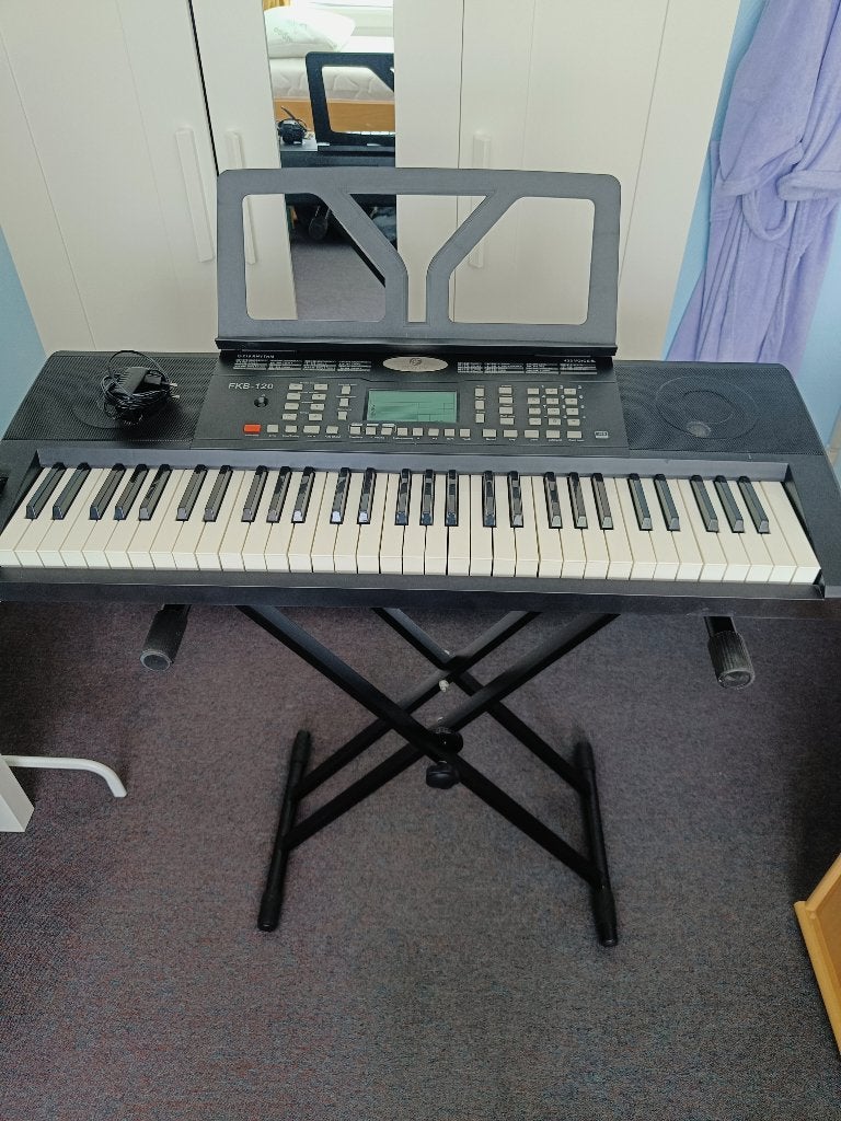 Keyboard incl. standaard+adapter (Fazley FKB-120 61 toetsen), 61 toetsen, Zo goed als nieuw, Met standaard, Ophalen