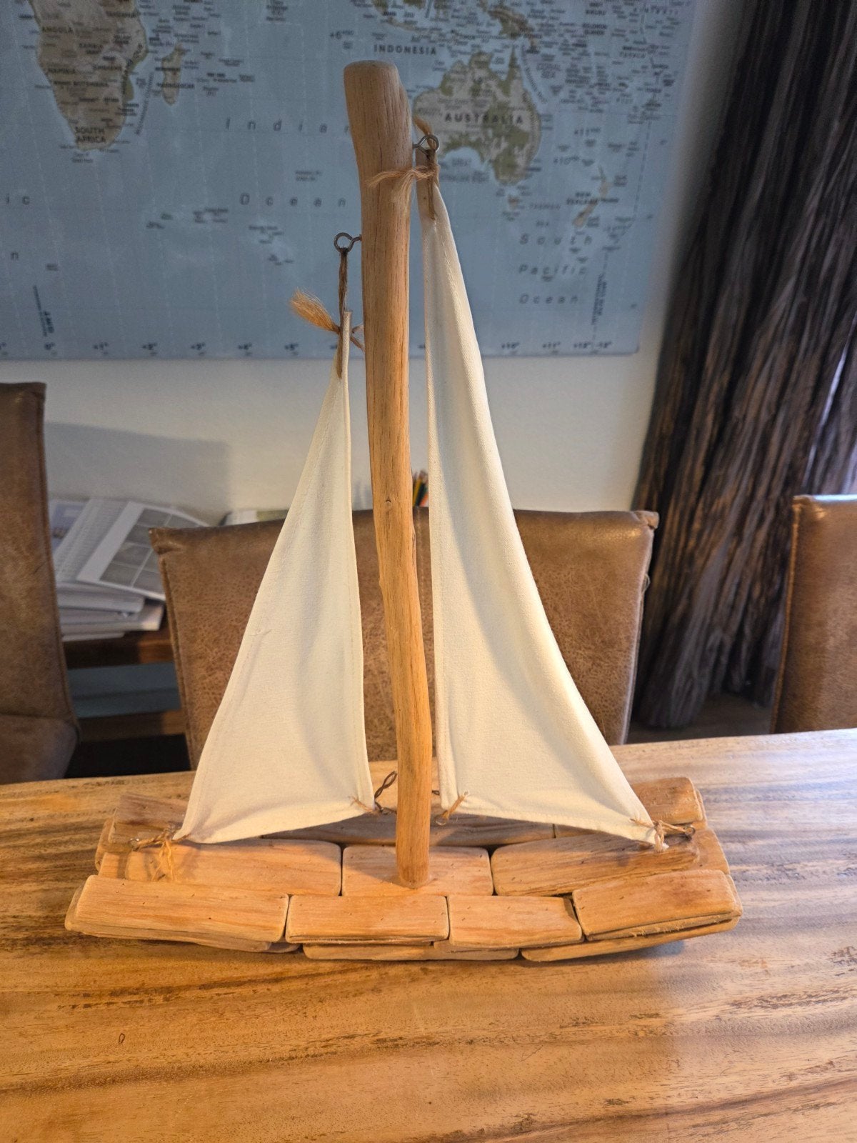 Decoratief zeilschip van hout, 40 cm lang, 50 cm hoog, Huis en Inrichting, Ophalen