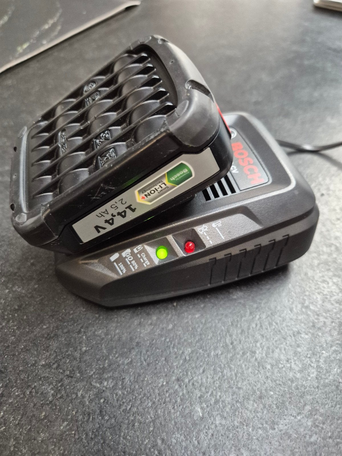 Bosch 14.4V Accu met Oplader AL 1830 CV, Ophalen of Verzenden, Gebruikt, Overige typen