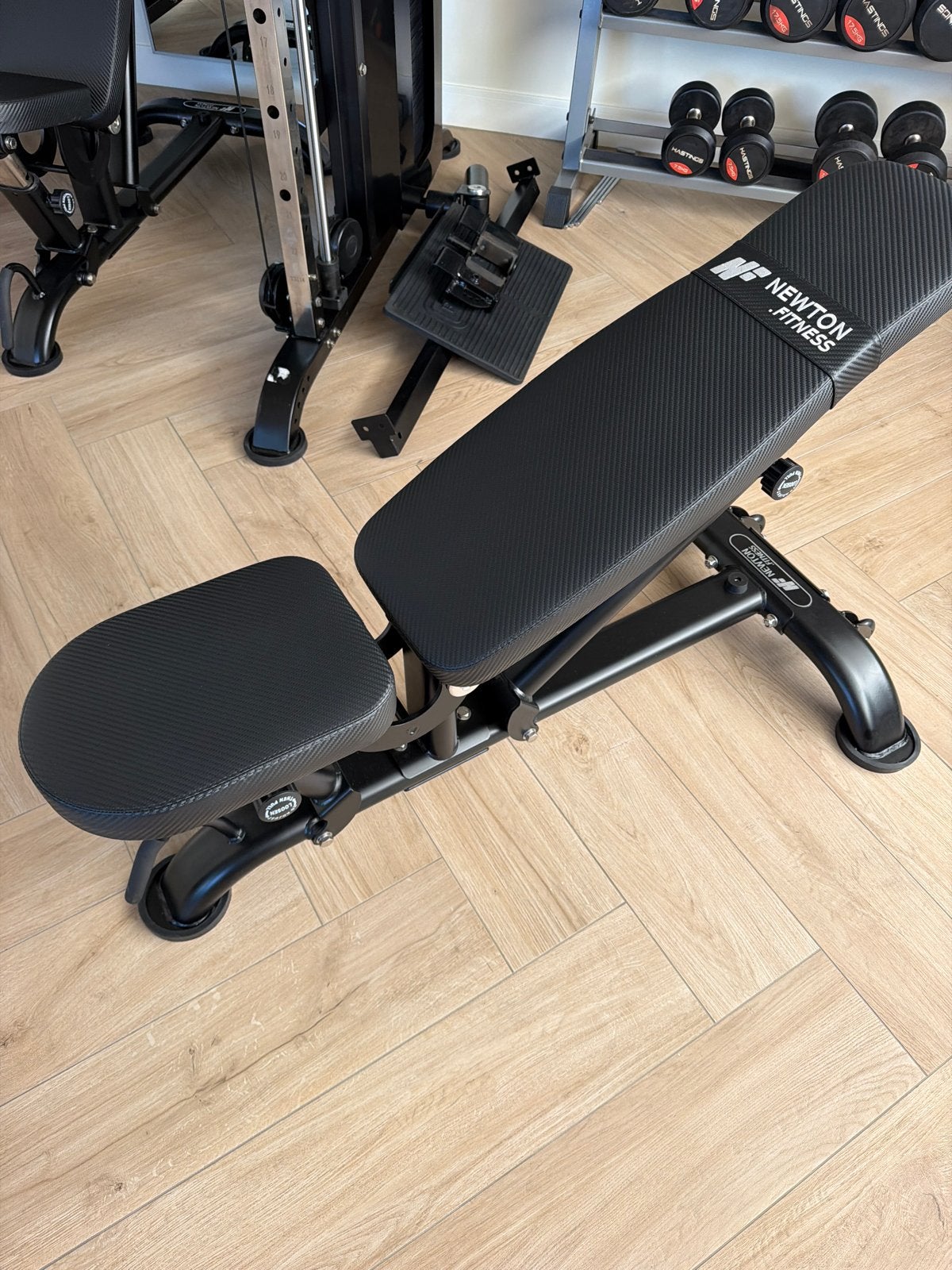 Newton Fitness Fitnessbank - Verstelbaar & Robuust, Ophalen, Zo goed als nieuw, Armen, Fitnessbank