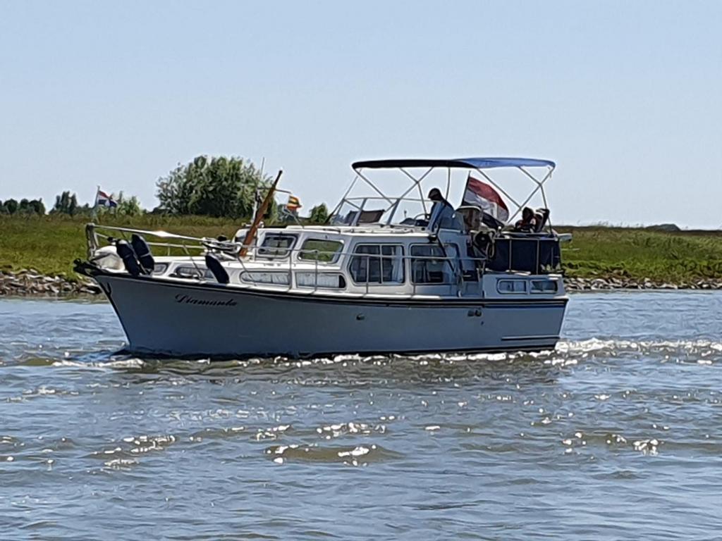 Biminitop, Ophalen, Motorboot