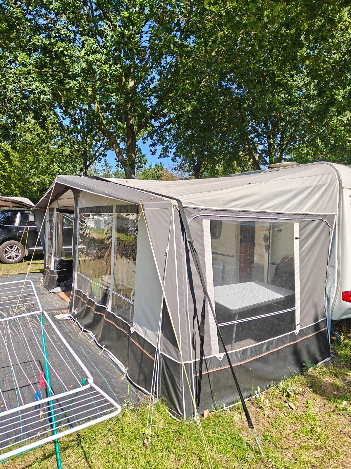 Zeer luxe 6 persoons caravan met 2 stapelbedden & voortent!, Overige merken, Leemansweg 33d, Bedrijf, 2 aparte bedden
