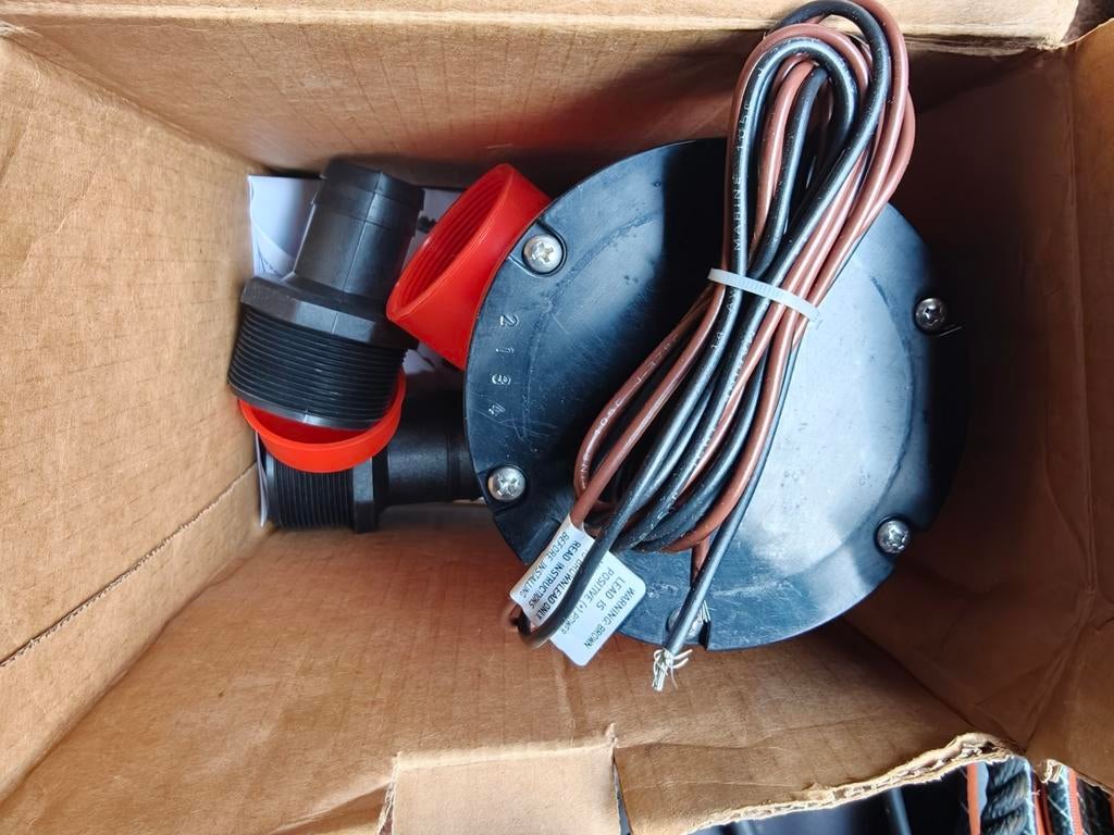 Nieuwe Johnson Heavy Duty bilgepomp 4000 GPH, Ophalen of Verzenden, Nieuw, Motor en Techniek
