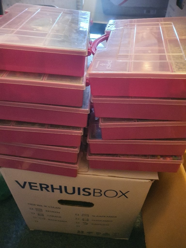 Grote partij kralen en benodigdheden (ivm stoppen hobby), Ophalen of Verzenden, Gebruikt, Kraal