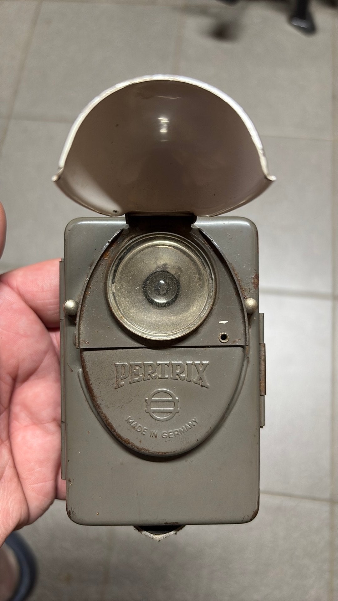 Pertrix lampje NL koude oorlog compleet origineel, Ophalen of Verzenden, Gebruikt, Batterij