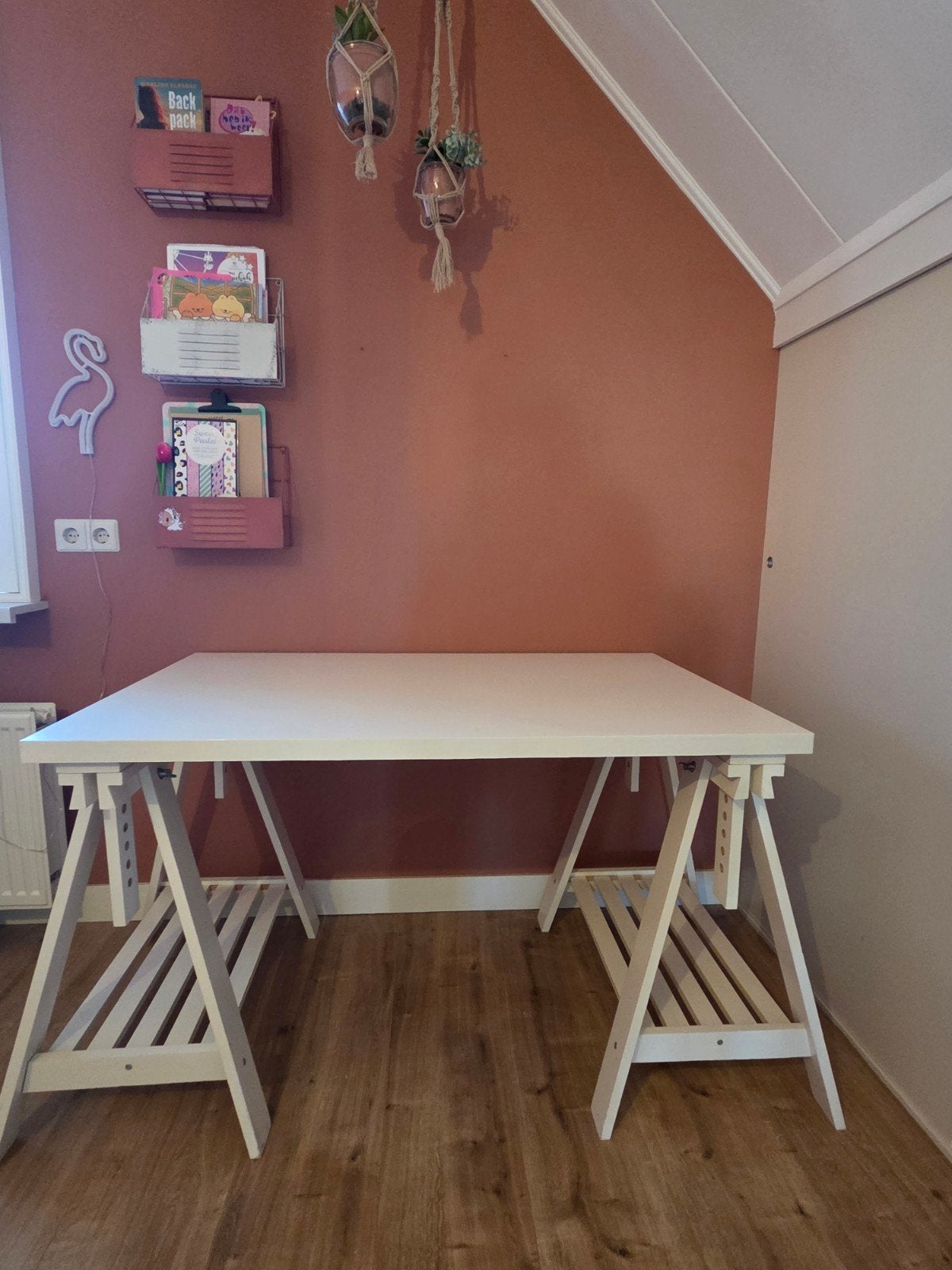 IKEA bureau, Mittback Schragen wit. Blad 120x60, Ophalen, Gebruikt, 120 cm, Spaanplaat of MDF