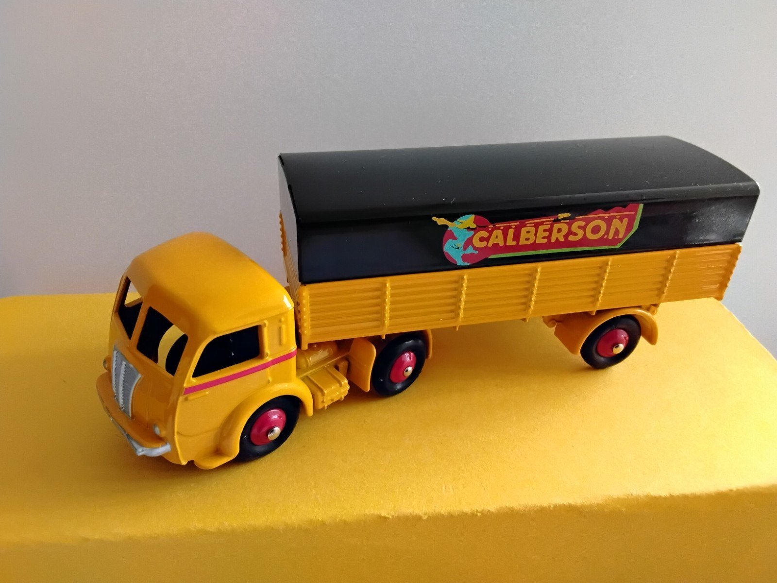 DINKY TOYS ATLAS TRACTEUR PANHARD NO 32AN, Hobby en Vrije tijd, Ophalen of Verzenden, Auto, Dinky Toys