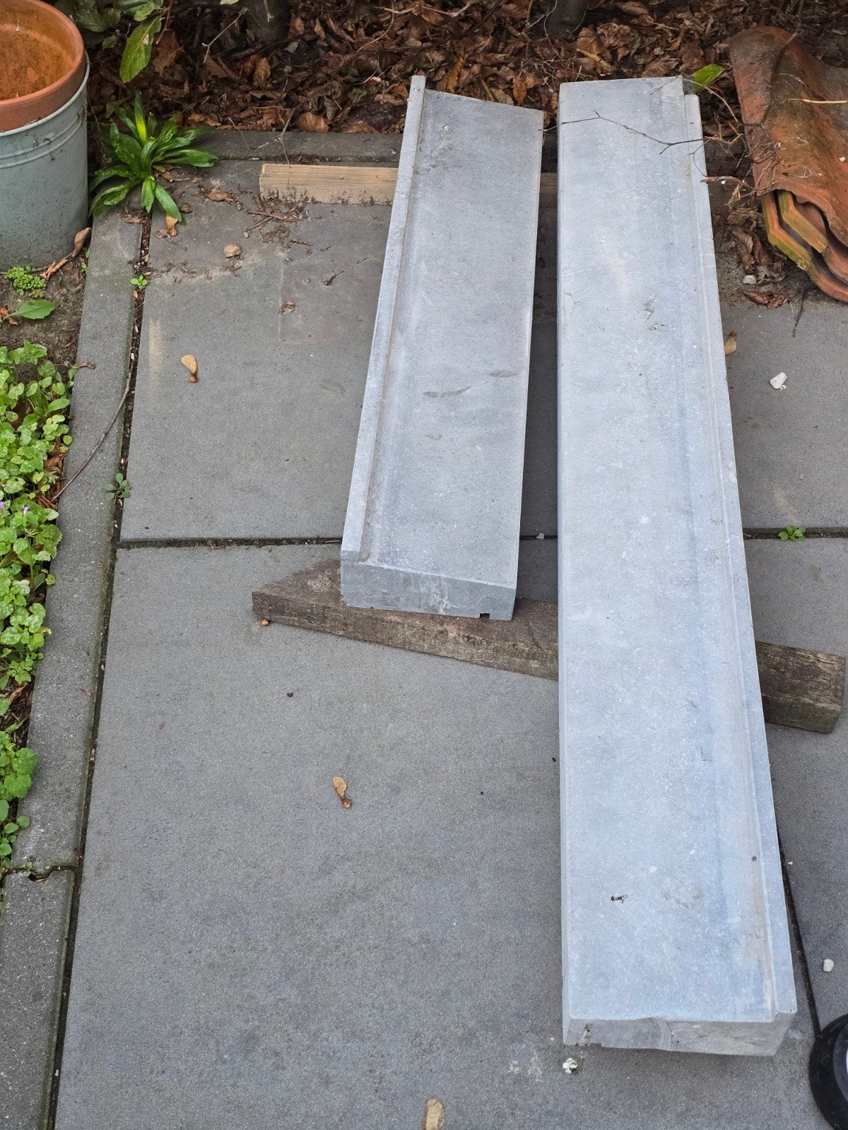 Natuurstenen raamdorpels - 2 stuks, Overige materialen, Raamkozijn, Zo goed als nieuw, Minder dan 75 cm