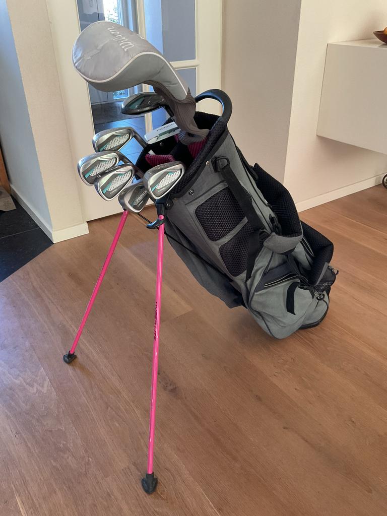 Wilson Golfset met flex shaft (Callaway tas), Sport en Fitness, Golf, Ophalen, Gebruikt, Set, Callaway