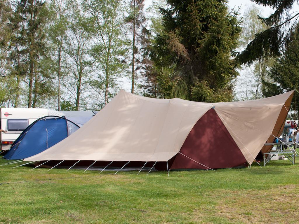 Ruime De Waard tent, Stormmeeuw voor 4, Ideaal voor gezinnen, Ophalen, Zo goed als nieuw, Tot en met 4