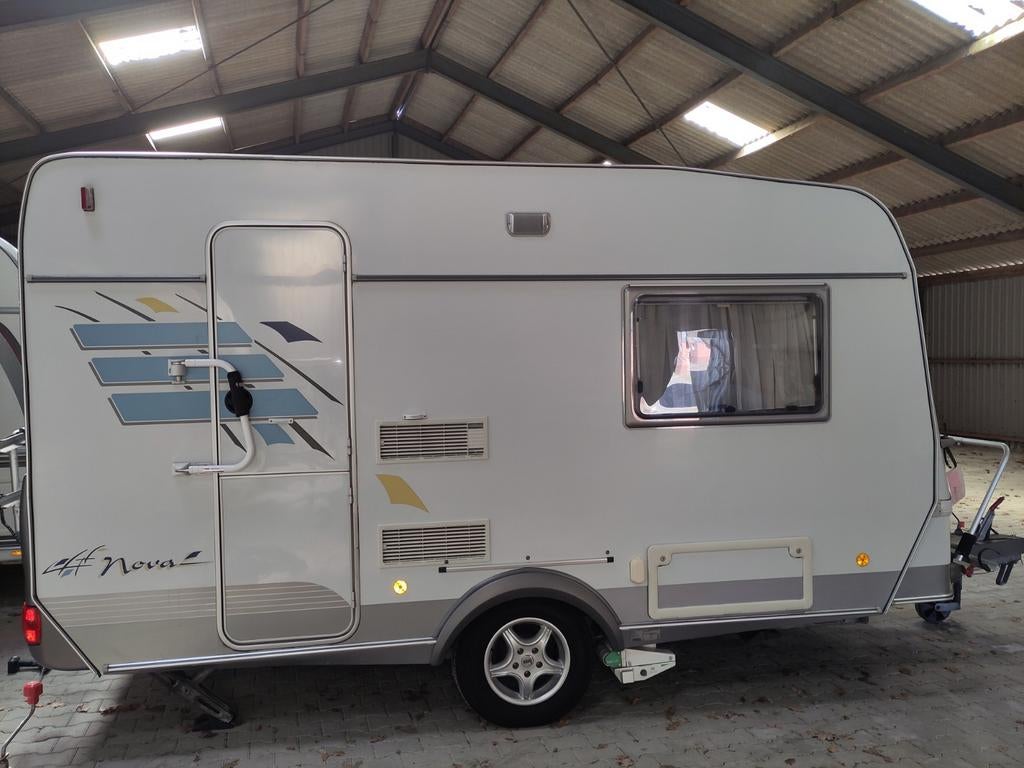 Eriba Hymer Nova 390 met 2x lengtebed en Isabella voortent, Caravans en Kamperen, Gascomfoor, Tot en met 2, Treinzit, 750 - 1000 kg