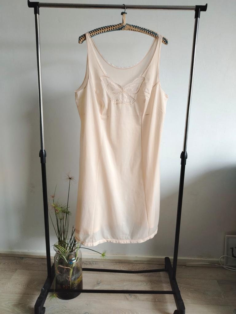Vintage  onder jurk Nachtjapon met Kant - Crème/Beige, Onbekend, Ophalen of Verzenden, Beige, Nachtkleding