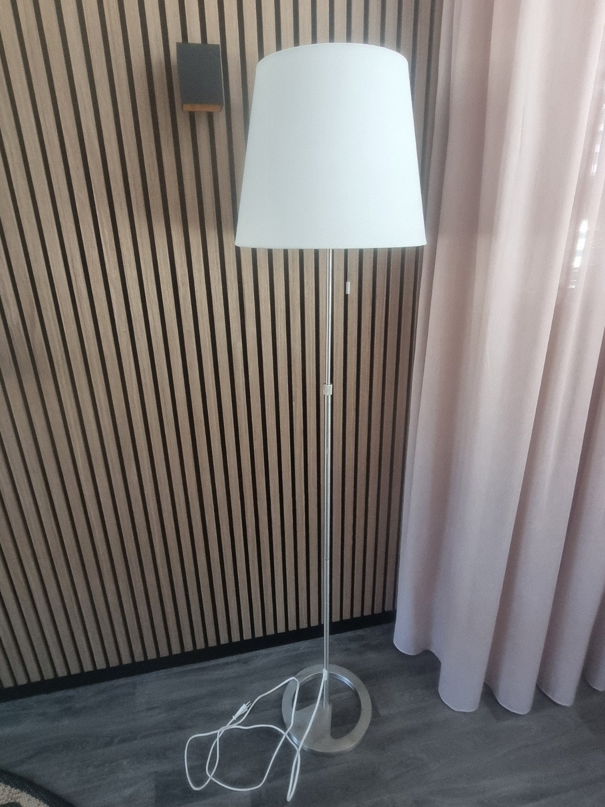 IKEA NYFORS staande lamp, Huis en Inrichting, Ophalen, Zo goed als nieuw