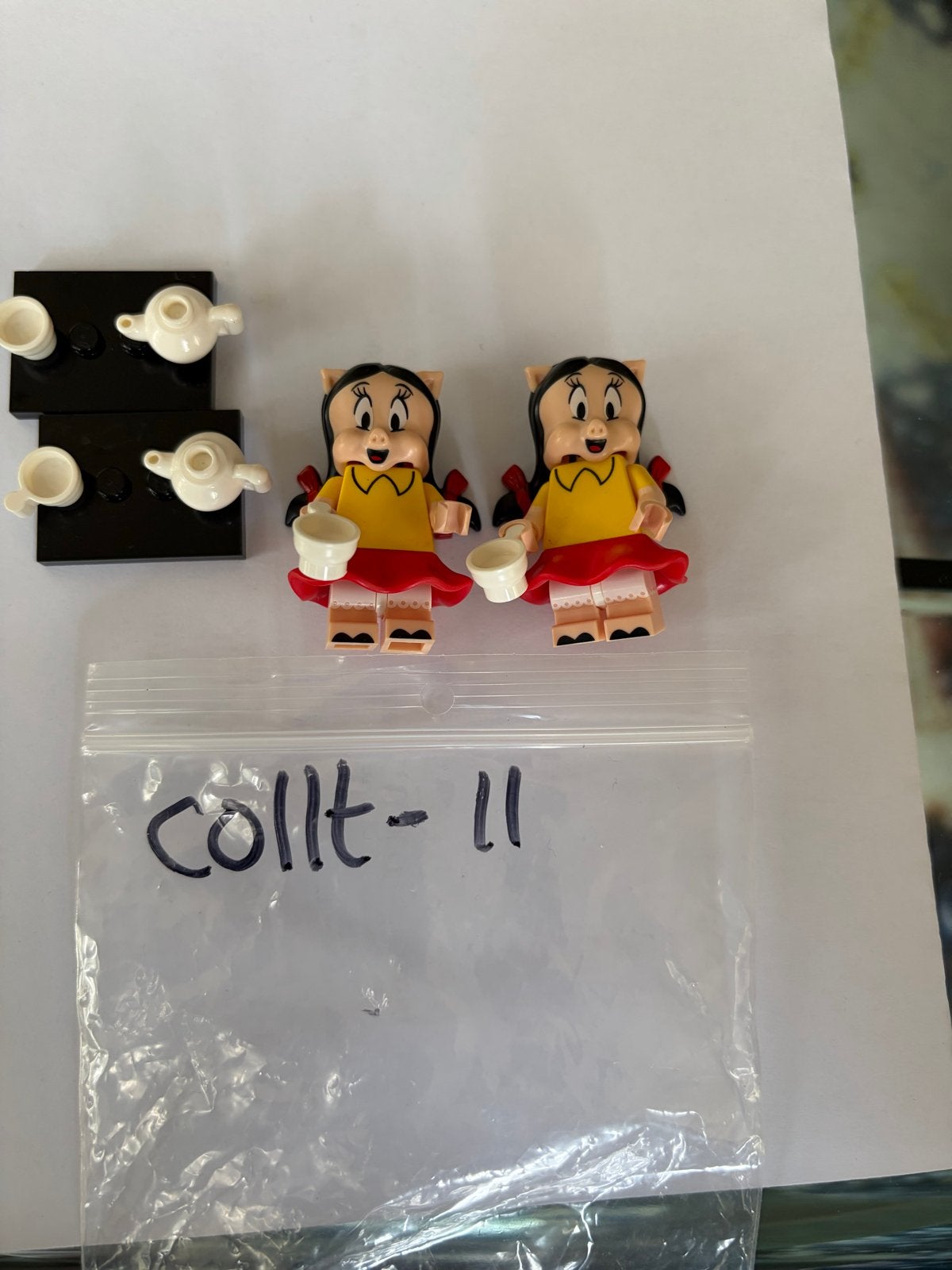 LEGO Looney Tunes Lola Bunny minifiguren (2 stuks), Ophalen of Verzenden, Zo goed als nieuw