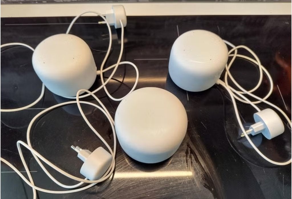 Google Nest Wifi mesh router met 2 mesh access points, Ophalen, Gebruikt, Router, Google