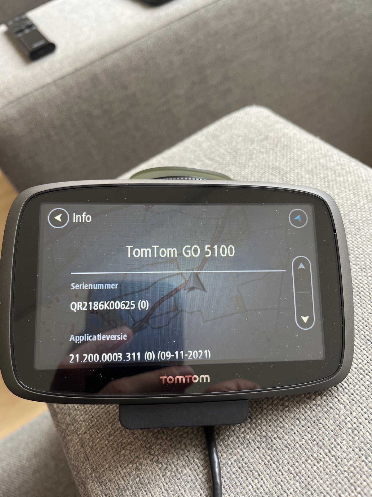 TomTom GO 5100 GPS Navigatiesysteem met Wereldkaarten, Auto diversen, Autonavigatie, Ophalen of Verzenden, Zo goed als nieuw
