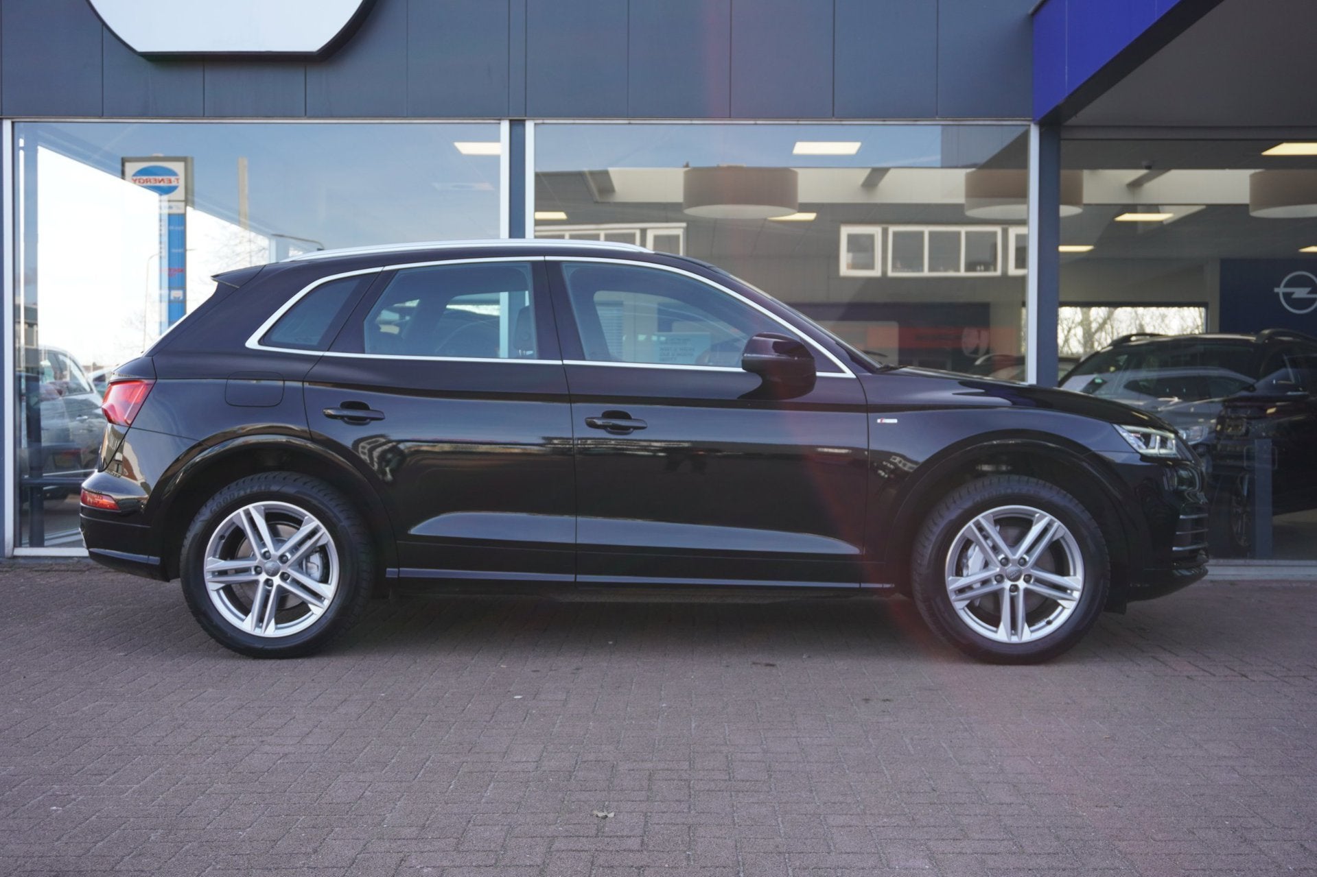Audi Q5 50 TFSI e quattro S edition Automaat | Navigatie | A, Auto's, Audi, Dealer onderhouden, 4 cilinders, Leder en Stof, Zwart