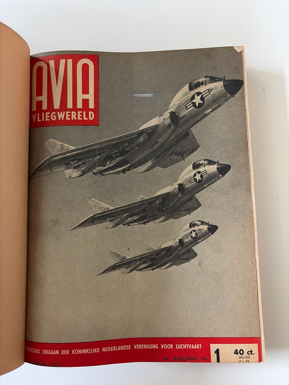 Avia Vliegwereld - Jaargang 1955, Nummer 1, Ophalen of Verzenden, Gelezen, Overige typen