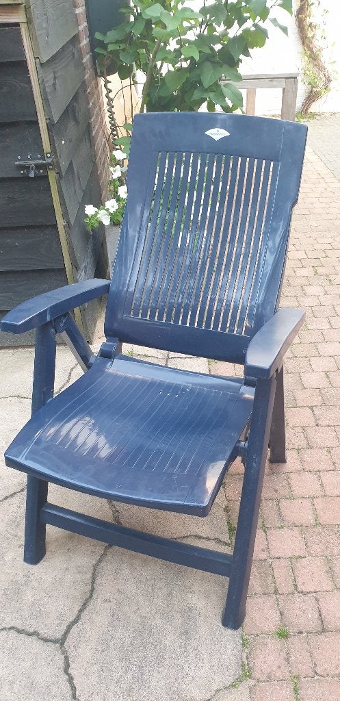 Tuinstoel Aquarius donkerblauw, Ophalen, Gebruikt, Kunststof