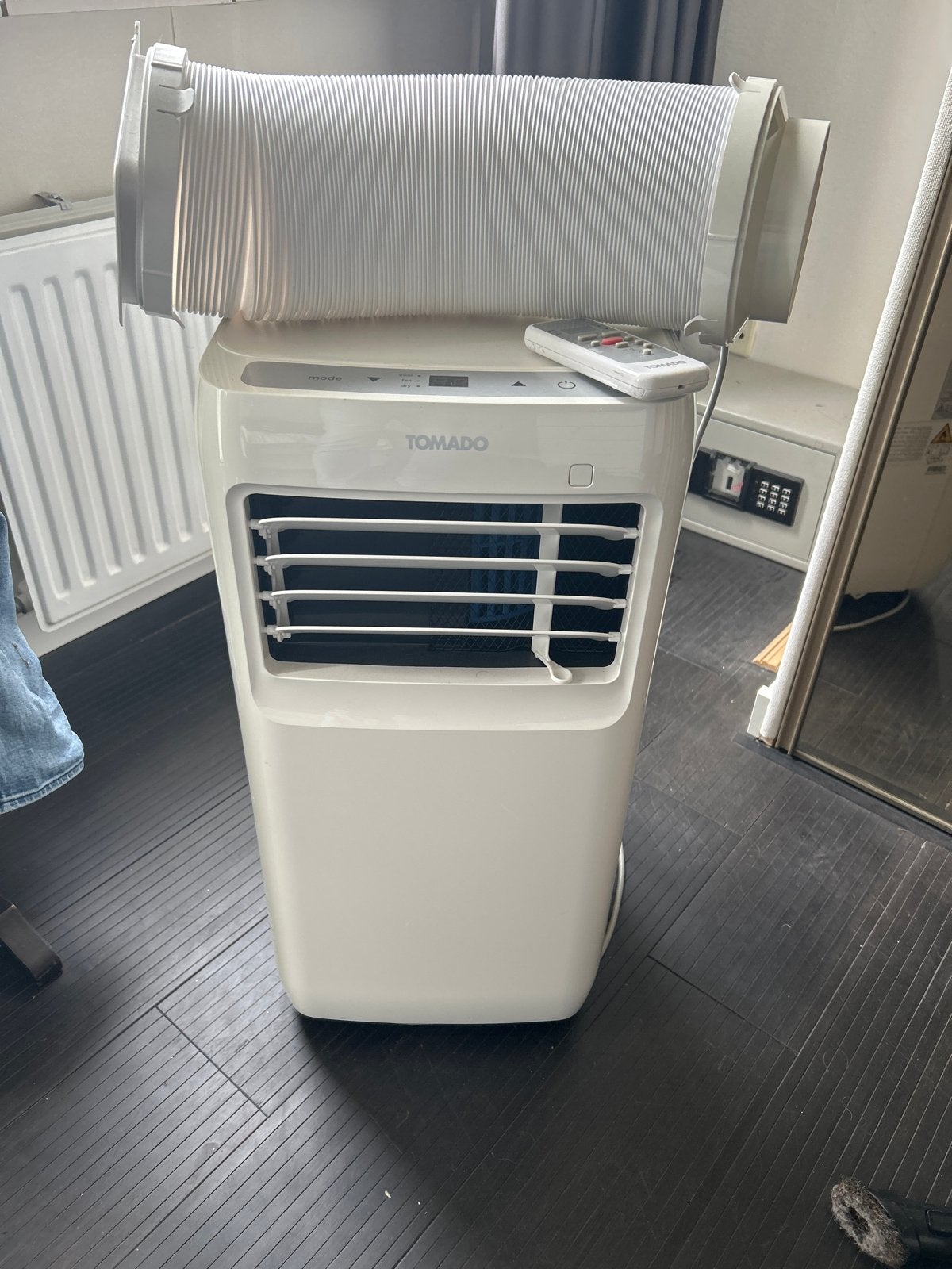 Tomado Mobiele Airco TMA7001W/01 - Koelen en Ventileren, Gebruikt, Minder dan 60 m³, 3 snelheden of meer, Ophalen of Verzenden