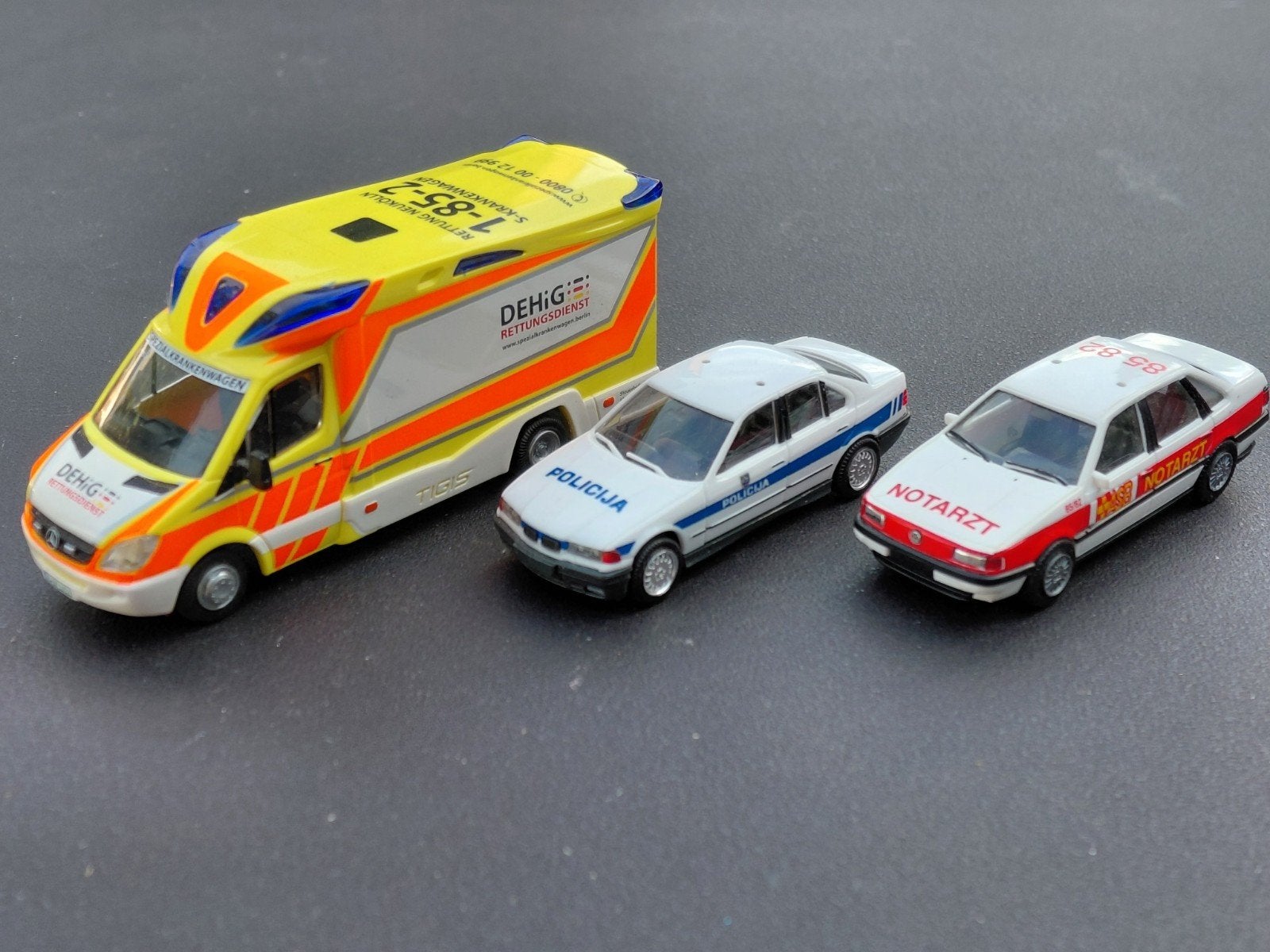 Rietze & Herpa ambulance & politie voertuigen modelauto's, Ophalen of Verzenden, Zo goed als nieuw, Auto, Herpa