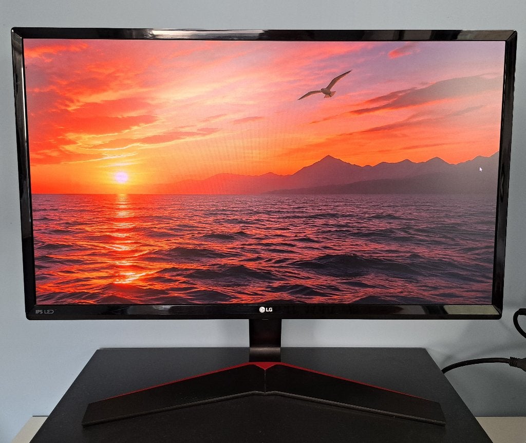 LG IPS LED Monitor - 24 inch, DisplayPort, Full HD, Zo goed als nieuw, 1 tot 2 ms