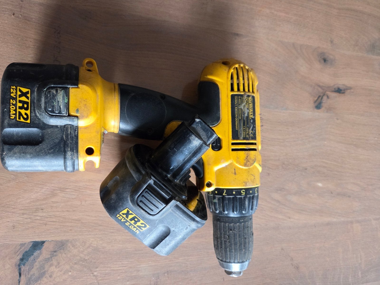 DeWalt DC756 Boor- en Schroefmachine met oplader, Doe-het-zelf en Verbouw, Gereedschap | Boormachines, Ophalen, Gebruikt, Variabele snelheid