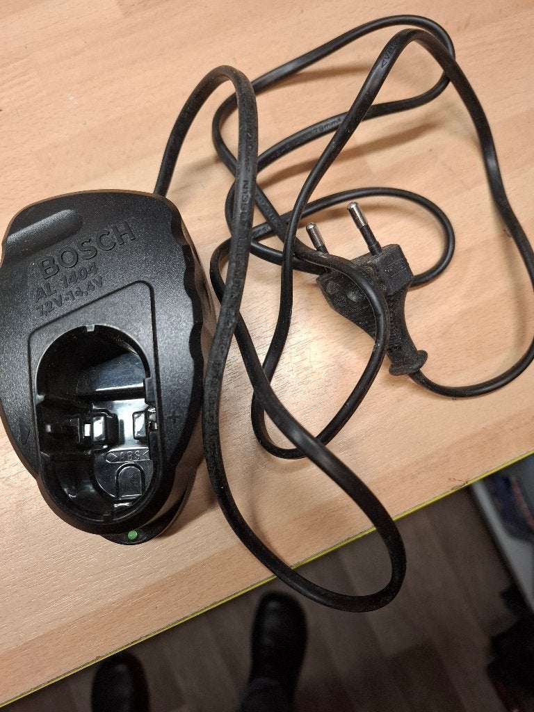 lader bosch accu boormachine, Ophalen of Verzenden, Gebruikt, Boor- en Schroefmachine