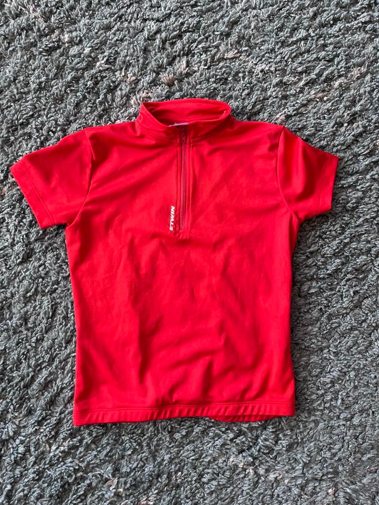 Decathlon fietsshirt rood maat 125-132 (8 jaar), Kinderen en Baby's, Kinderkleding | Maat 128, Ophalen of Verzenden, Zo goed als nieuw