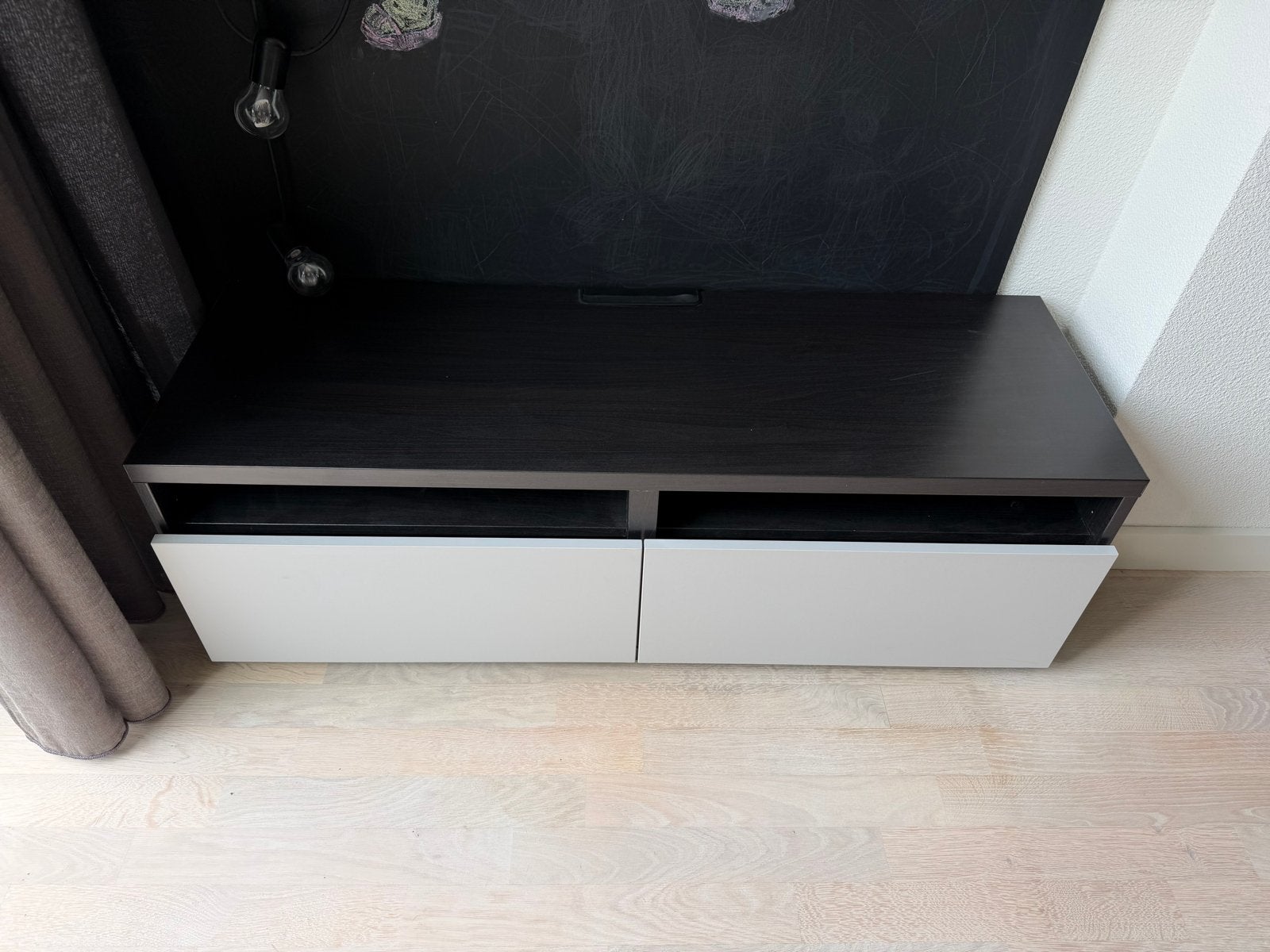 TV-meubel met lades - Donkerbruin/Wit, Ophalen, Gebruikt, 100 tot 150 cm, Minder dan 100 cm