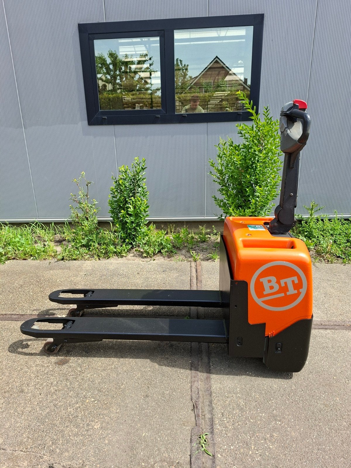 BT LWE-130 elektrische pompwagen, Doe-het-zelf en Verbouw, Palletwagens en Pompwagens, Ophalen, Gebruikt