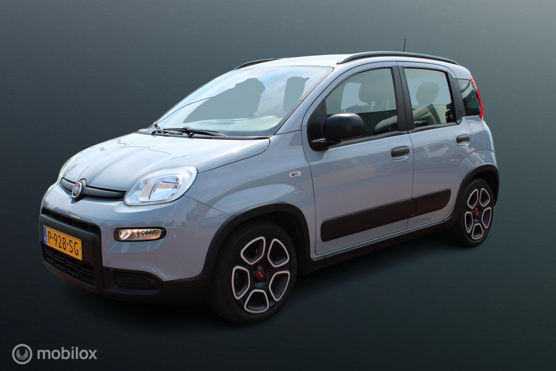 Fiat Panda 1.0 Hybrid City Life, App connect, Airco., Voorwielaandrijving, Panda, 4 stoelen, Origineel Nederlands